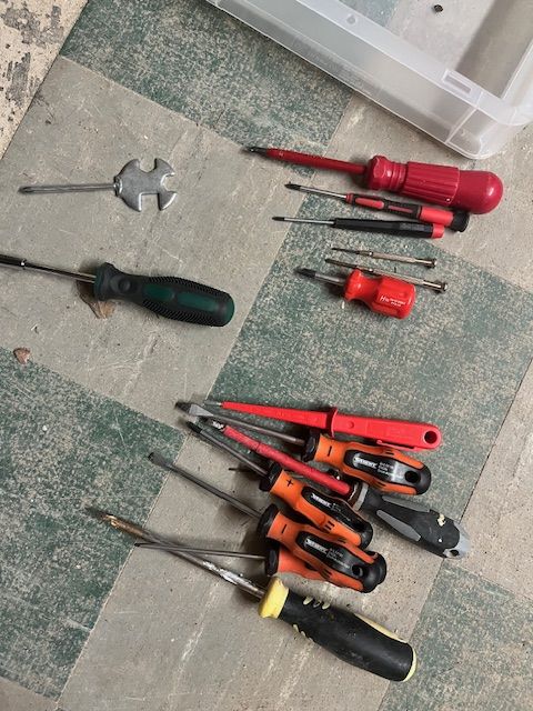 Thumbnail von  Social Media im Handwerk. Mit Instagram, TikTok, YouTube, LinkedIn & Co. Aufträge sichern und Kunden gewinnen